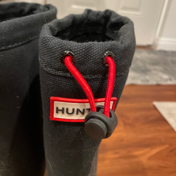 Black Hunter rubber and fabric tall boots, sz 7 gently used - Picture 4 of 8